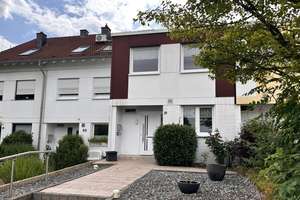 Idyllisches Zuhause mit Terrasse und Garten in ruhiger Sackgasse