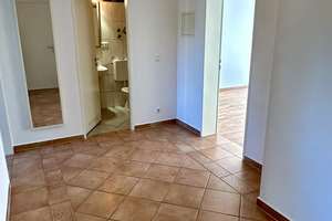 Attraktive und gepflegte 2-Zimmer-Wohnung mit Balkon und TG-Stellplatz – 81927 Johanneskirchen, München – Vorschaubild 12