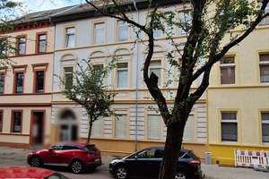 Mehrfamilienhaus mit Anbau und Hinterhaus  in Köthen zu verkaufen – Die vollständige Adresse der Immobilie erhältst du vom Anbieter., 6366 Köthen (Anhalt) – Vorschaubild 2