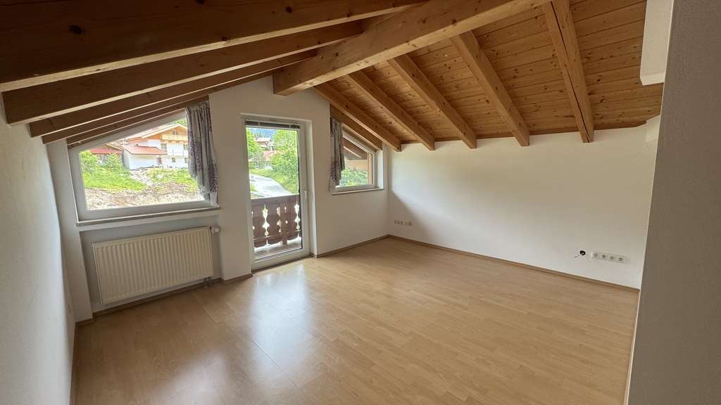 Immobilie in Wallgau - Großzügige Maisonette am Waldrand – nahe Golfplatz Wallgau - Bild 4