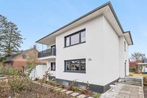 Top saniertes Architektenhaus mit großem Grundstück in begehrter Wohnlage von Berlin-Heiligensee – Die vollständige Adresse der Immobilie erhältst du vom Anbieter., 13503 Heiligensee, Berlin – Vorschaubild 2