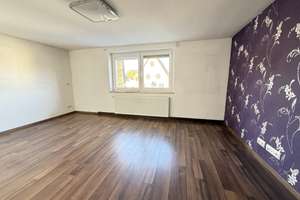 Vielseitig renoviertes Einfamilienhaus mit großem Nebengebäude und Garage. – Die vollständige Adresse der Immobilie erhältst du vom Anbieter., 91207 Lauf an der Pegnitz – Vorschaubild 13