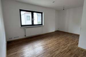 Viel Platz für Ihren Alltag: 4-Zimmer-Wohnung in Koblenz-Niederberg – Die vollständige Adresse der Immobilie erhältst du vom Anbieter., 56077 Niederberg, Koblenz – Vorschaubild 6