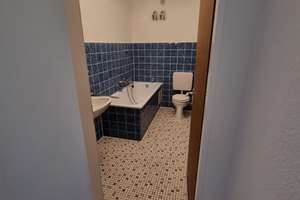*** Großes Appartement, Badezimmer mit Wanne,  Fußboden aus 2023 *** – Merscheider Straße 224, 42699 Ohligs/Aufderhöhe/Merscheid, Solingen – Vorschaubild 11