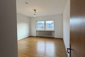 Sehr gepflegtes und renoviertes Einfamilienhaus  – Die vollständige Adresse der Immobilie erhältst du vom Anbieter., 93152 Nittendorf – Vorschaubild 6