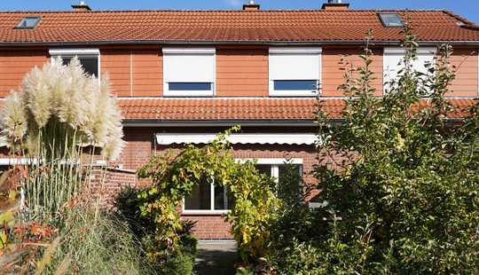 Bild von * Attraktive Immobilie mit Garage in Garbsen * - Reihenmittelhaus mit ca. 261 m² Grundstück