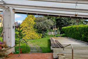 Wohnen im Grünen: Gepflegter Bungalow mit Pool, Kamin & sonnigem Garten in Berlin-Köpenick – Die vollständige Adresse der Immobilie erhältst du vom Anbieter., 12555 Köpenick, Berlin – Vorschaubild 9