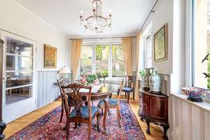 Exklusives Wohnen im Grünen - Eine Villa mit besonderem Flair und vielfältigen Nutzungsmöglichkeiten – Die vollständige Adresse der Immobilie erhältst du vom Anbieter., 42659 Solingen-Mitte, Solingen – Vorschaubild 3