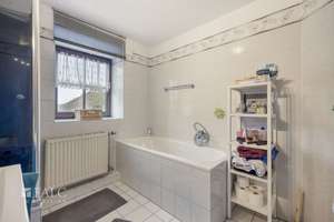 Charmantes Reihenmittelhaus in ruhiger Wohnsiedlung in Bergheim Glessen. – Die vollständige Adresse der Immobilie erhältst du vom Anbieter., 50129 Bergheim – Vorschaubild 12