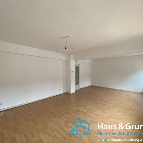 ***charmante 2-Zimmer-Wohnung in zentraler Fußgängerzone - WG-geeignet***