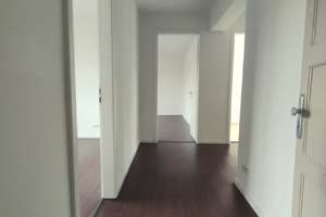 2010 saniert - helle, gut geschnittene 2-Zimmer-Wohnung mit großem Südbalkon – Bänschstraße 64, 10247 Friedrichshain, Berlin – Vorschaubild 2