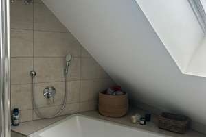 *** Moderne KFW 55 - 3-Zimmer-Dachgeschosswohnung mit Balkon  FREI Sofortbezug möglich *** – Die vollständige Adresse der Immobilie erhältst du vom Anbieter., 86165 Lechhausen-Ost, Augsburg – Vorschaubild 7