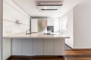 Stilvolle Wohnung mit Design-Ästhetik, großer Dachterrasse und Hobbyraum – Die vollständige Adresse der Immobilie erhältst du vom Anbieter., 81545 Harlaching, München – Vorschaubild 3
