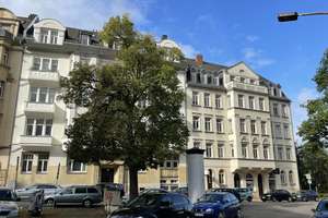 Schöne und großzügige Dachgeschoss - Wohnung mit Einbauküche! – Erich-Mühsam-Straße 35, 9112 Kaßberg, Chemnitz – Vorschaubild 1
