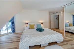 Möbliert: Lichtdurchflutete Dachterrassenwohnung mit Galerie – Die vollständige Adresse der Immobilie erhältst du vom Anbieter., 81545 Harlaching, München – Vorschaubild 4