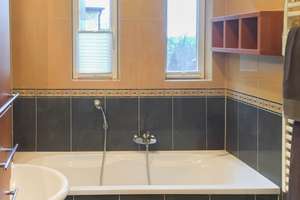 Wohnung mit viel Altbauflair und drei Balkonen in Düsternbrook – Die vollständige Adresse der Immobilie erhältst du vom Anbieter., 24105 Blücherplatz, Kiel – Vorschaubild 9