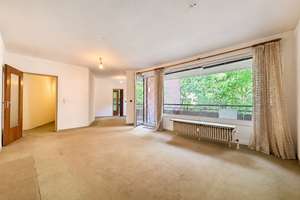 Wohnen nahe der Ahrensburger Innenstadt – 4 Zimmer, großer Balkon & Pkw-Stellplatz