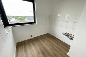 Renovierte 3-Zimmer-Wohnung: moderne Ausstattung, Balkon, neues Wannenbad, separate Küche, sep. WC – Friedensstraße 114a, 51145 Urbach, Köln – Vorschaubild 10