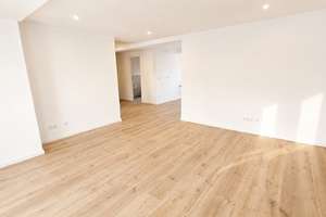 Stilvolle Dachgeschosswohnung in Bestlage – 4 Zimmer am Erfurter Anger – Anger 42, 99084 Altstadt, Erfurt – Vorschaubild 3