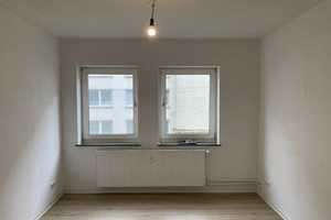 Charmante 2-Zimmer-Wohnung mit Tageslichtbad zum 01.09! – Wörther Str. 10, 27570 Bremerhaven – Vorschaubild 1