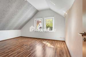 Großzügige Dachgeschosswohnung mit Balkon & 2 Stellplätze – auf Erbpachtbasis – Die vollständige Adresse der Immobilie erhältst du vom Anbieter., 44791 Kornharpen/Voede-Abzweig, Bochum – Vorschaubild 9