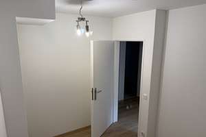 Erdgeschoss-Wohnung mit Souterrain und Garten in München Harthof  – Hasenbergelstraße 24, 80935 Lerchenau-Ost, München – Vorschaubild 11