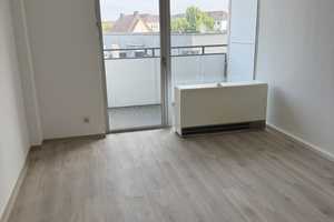 Renovierte 2-Zimmer-Stadtwohnung mit 2 Balkonen – Herford (Kreis) – Vorschaubild 2