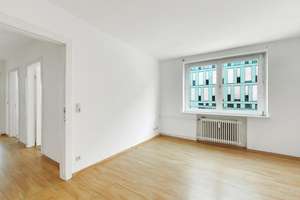 Mittendrin in Winterhude – gepflegte 2,5-Zimmer-Wohnung zwischen Stadtpark und Alster – Die vollständige Adresse der Immobilie erhältst du vom Anbieter., 22301 Winterhude, Hamburg – Vorschaubild 4