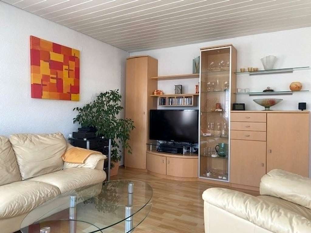 Immobilie in Dettingen unter Teck - Wohnung mit besonderem Flair - Bild 3