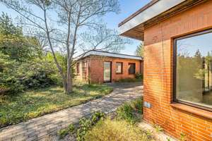 Bungalow mit vielen Nutzungsmöglichkeiten & großem Grundstück – Die vollständige Adresse der Immobilie erhältst du vom Anbieter., 29303 Bergen – Vorschaubild 2