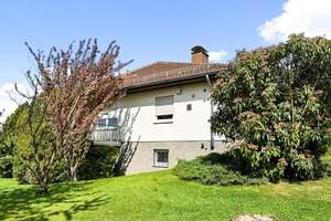 !PROVISIONSFREI! Großer Bungalow in Staufenberg-Landwehrhagen (231 m²): modernisiert in Randlage mit – Die vollständige Adresse der Immobilie erhältst du vom Anbieter., 34355 Staufenberg – Vorschaubild 3