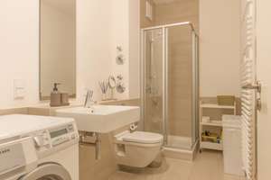 Cosy furnished apartment in Mitte next to subway with gym, rooftop terrace, sauna – Chausseestraße 106, 10115 Mitte (Ortsteil), Berlin – Vorschaubild 18
