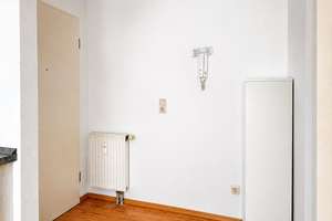 1-Zimmer-Dachgeschosswohnung – inklusive Balkon, ausgebautem Dachboden und Tiefgaragenstellplatz – Die vollständige Adresse der Immobilie erhältst du vom Anbieter., 26135 Osternburg, Oldenburg (Oldenburg) – Vorschaubild 7
