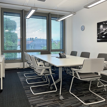 Privater Büroraum für 4 Person in Regus City Plaza