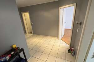 Wohnen mit Wohlfühlfaktor : leerstehende 3-Zimmer-Wohnung mit Balkon & Stellplatz – Die vollständige Adresse der Immobilie erhältst du vom Anbieter., 90443 Steinbühl, Nürnberg – Vorschaubild 8