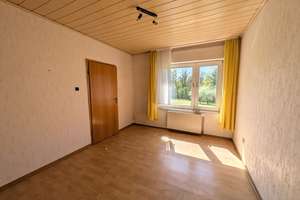 Großes Grundstück in Hüllhorst: Einfamilienhaus mit Potenzial zur Neugestaltung – Die vollständige Adresse der Immobilie erhältst du vom Anbieter., 32609 Hüllhorst – Vorschaubild 11