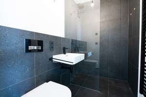 Luxus-Studio-Apartment in Ku'damm-Nähe mit Einbauküche, Balkon und Concierge-Service - Bezugsfrei! – Eisenzahnstraße 14, 10709 Wilmersdorf, Berlin – Vorschaubild 11