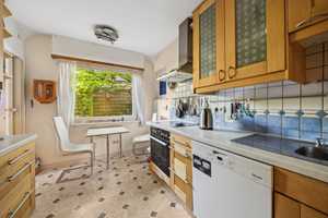Charmanter Bungalow mit fünf Zimmern, Gartenidylle und Keller in beliebter Lage von Rahlstedt – Hamburg – Vorschaubild 8