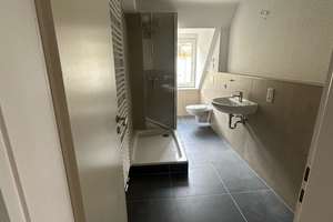 Wohnen mit Charakter: 3-Zimmer-Dachgeschosswohnung in Kassel-Süd direkt am Weinberg – Frankfurter Str. 44, 34121 Süd, Kassel – Vorschaubild 3