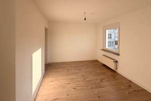 Exklusiv renovierte Doppelhaushälfte mit Charakter – Ihr neues Zuhause in Heilbronn-Sontheim – Die vollständige Adresse der Immobilie erhältst du vom Anbieter., 74081 Sontheim, Heilbronn – Vorschaubild 8