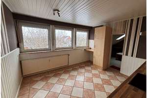 Renovierte 4-Zimmer-Obergeschosswohnung mit großem Garten, Balkon, Garage & Stellplatz – Schulstraße 12, 26897 Breddenberg – Vorschaubild 4