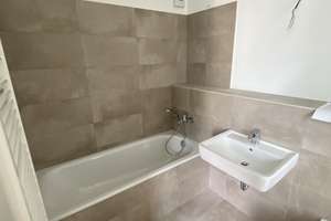 Helle 3-Zimmer-Wohnung mit Dachterrasse und Balkon – Die vollständige Adresse der Immobilie erhältst du vom Anbieter., 40549 Oberkassel, Düsseldorf – Vorschaubild 8