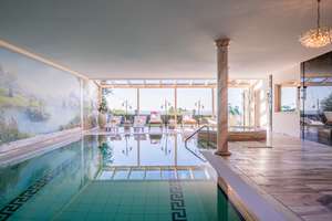 Klassische Eleganz:
Großzügige Residenz mit Schwimmbad und Panoramablick – Die vollständige Adresse der Immobilie erhältst du vom Anbieter., 83122 Samerberg – Vorschaubild 11