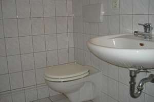 Besichtigung: Schöner Altbau - EBK, gr. Südbalkon, TG-Platz, Badewanne, Keller, Gartenbenutzung – Dornblüthstraße 22, 1277 Striesen-Ost, Dresden – Vorschaubild 13