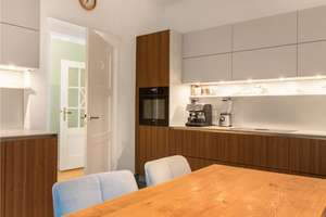 Einziehen statt renovieren: top sanierter, heller Altbau mit 178 m² Wfl. & 60 m² DG-NF – Die vollständige Adresse der Immobilie erhältst du vom Anbieter., 30419 Herrenhausen, Hannover – Vorschaubild 2