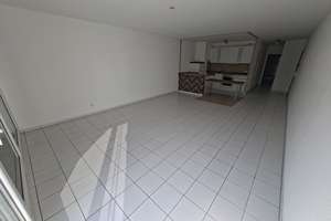Helle 2-Zimmer Wohnung, 2 Balkone, Einbauküche, Garage im Herzen der Waldsiedlung – 51375 Schlebusch, Leverkusen – Vorschaubild 6