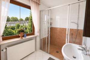Familienfreundliches Reihenendhaus mit sonnigem Garten und viel Platz in ruhiger Wohnlage – Dr. Lehrmer Straße 14, 85435 Erding – Vorschaubild 7