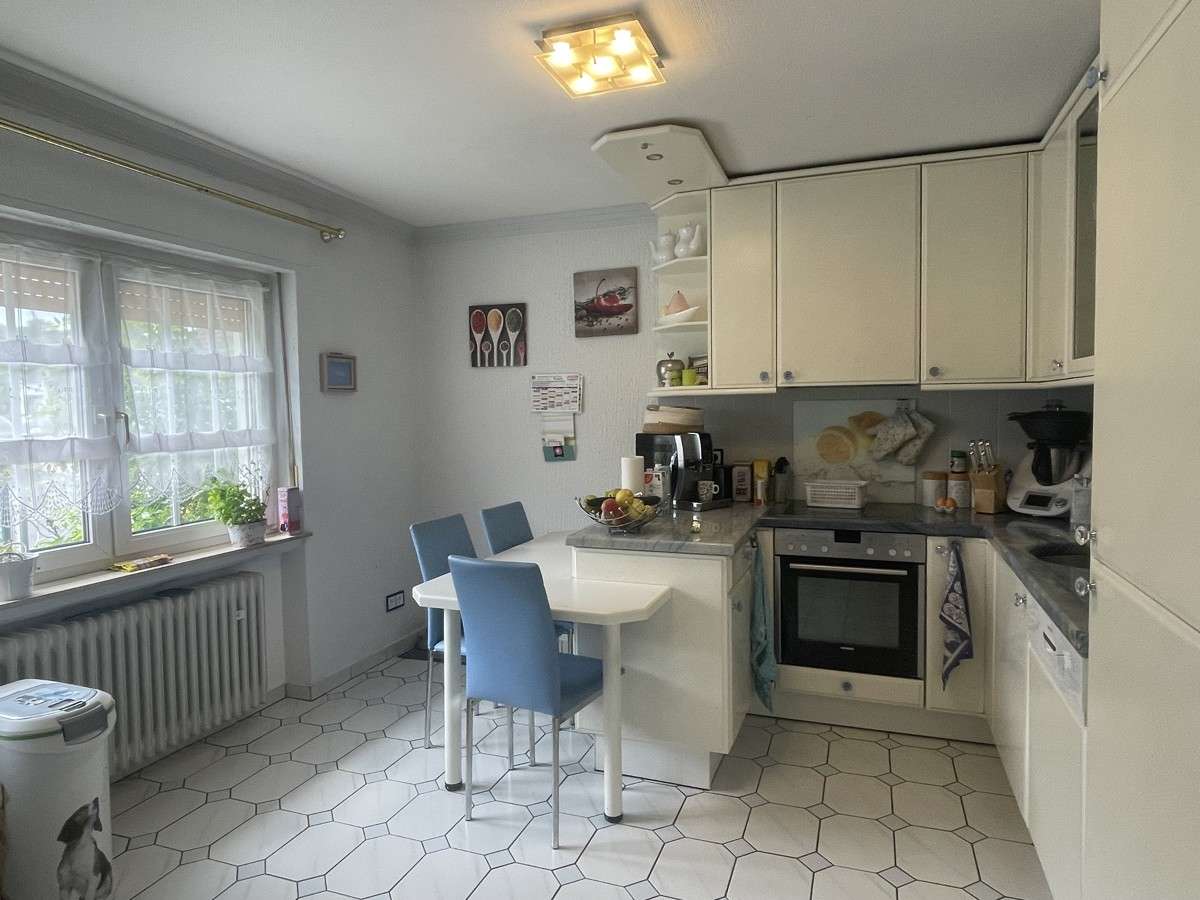 Immobilie in Florstadt - Einfamilienhaus im Bungalowstil mit großem Garten und Terrasse - Bild 17