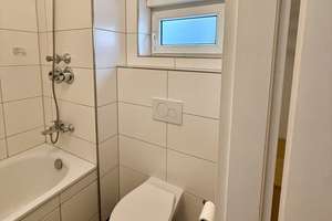 Selbst einziehen oder Kapitalanlage-
Schöne zwei Zimmer Wohnung – Die vollständige Adresse der Immobilie erhältst du vom Anbieter., 65189 Südost, Wiesbaden – Vorschaubild 9