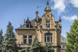 NEU *Paul & Partner* SELTENE GELEGENHEIT: HISTORISCHE STADTVILLA – EIN JUWEL FÜR LIEBHABER – Die vollständige Adresse der Immobilie erhältst du vom Anbieter., 65187 Südost, Wiesbaden – Vorschaubild 5